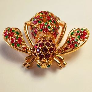 Joan Rivers Poinsettia Bee Pin